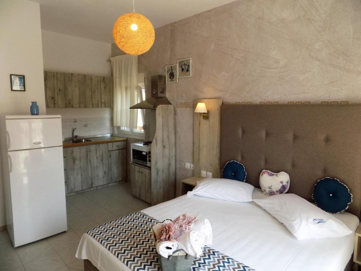 Vana Studios & Apartments يميناريا المظهر الخارجي الصورة